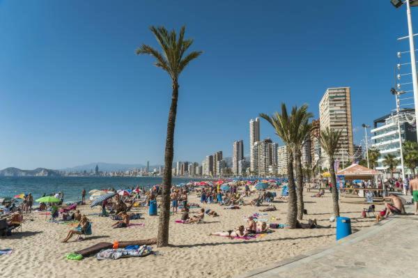 Junto Playa Levante Con Terraza Chill-Out-2 Wcs-A Estrenar Gemelos 23 Бенидорм Экстерьер фото